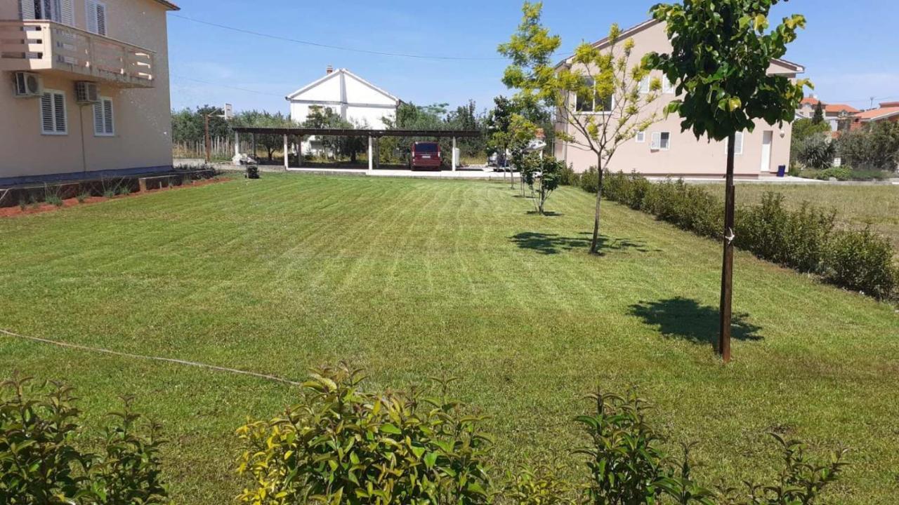 Apartmani Loli Ugljan Exterior photo