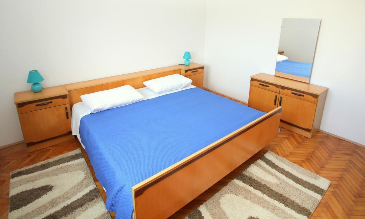 Apartmani Loli Ugljan Exterior photo