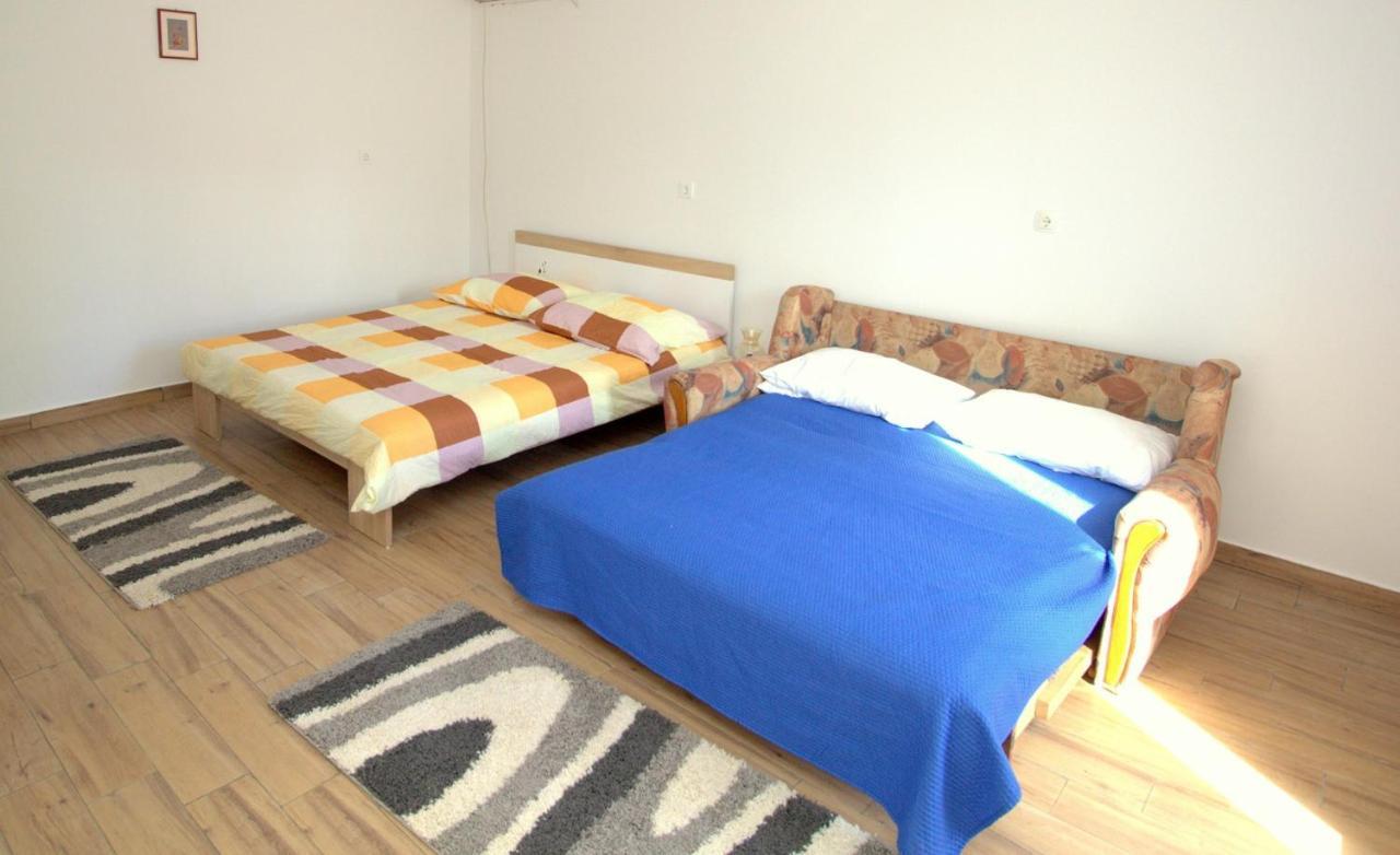 Apartmani Loli Ugljan Exterior photo