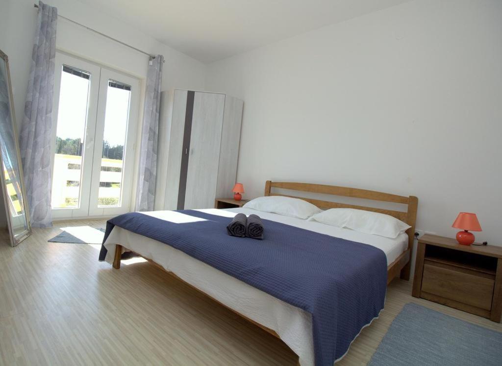 Apartmani Loli Ugljan Exterior photo
